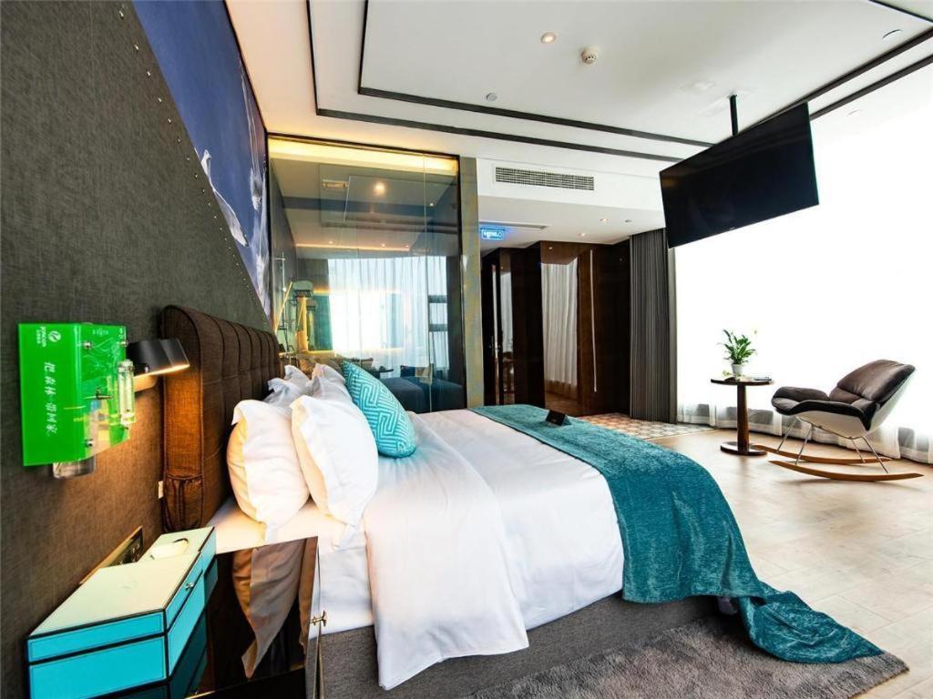 Xana Hotelle-Hotel Luzhou Baizitu Square Eksteriør billede