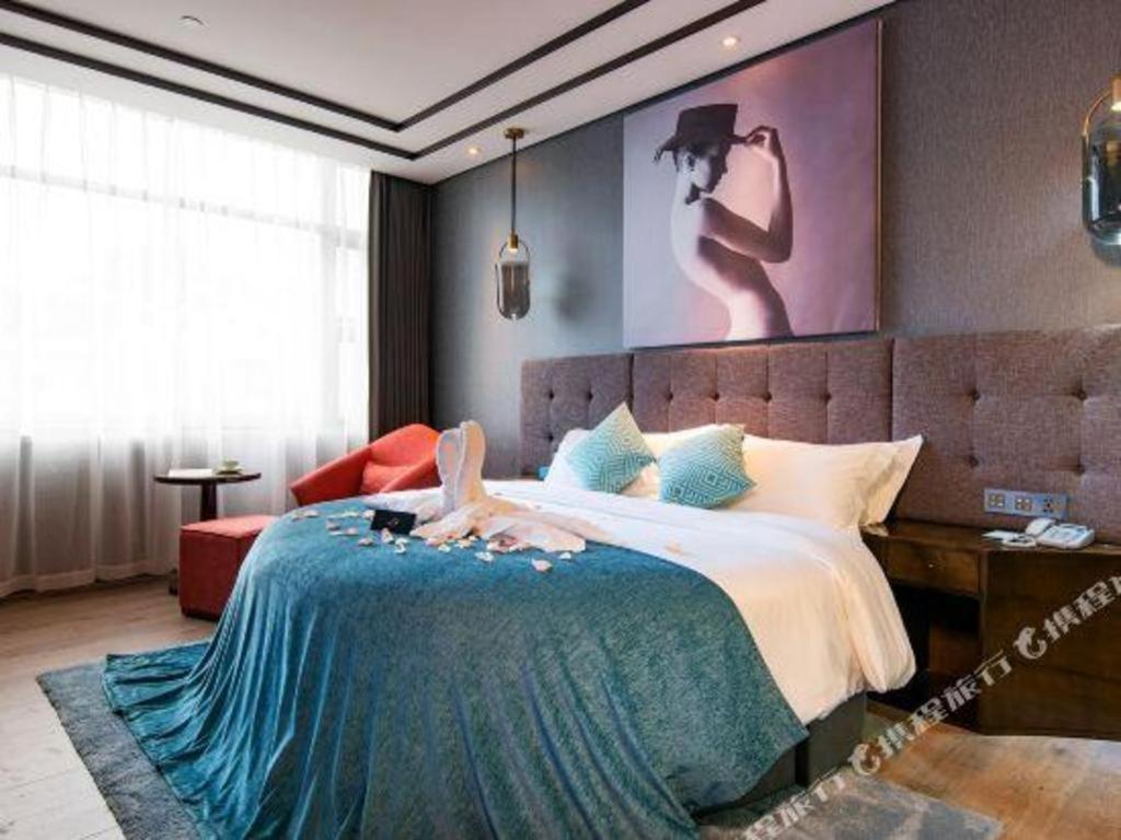 Xana Hotelle-Hotel Luzhou Baizitu Square Eksteriør billede