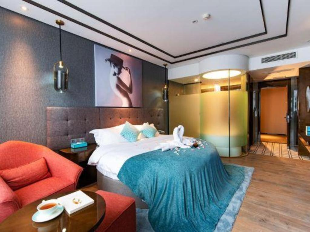 Xana Hotelle-Hotel Luzhou Baizitu Square Eksteriør billede