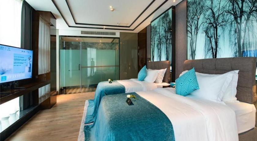 Xana Hotelle-Hotel Luzhou Baizitu Square Eksteriør billede